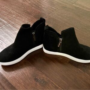 Blondo waterproof booties